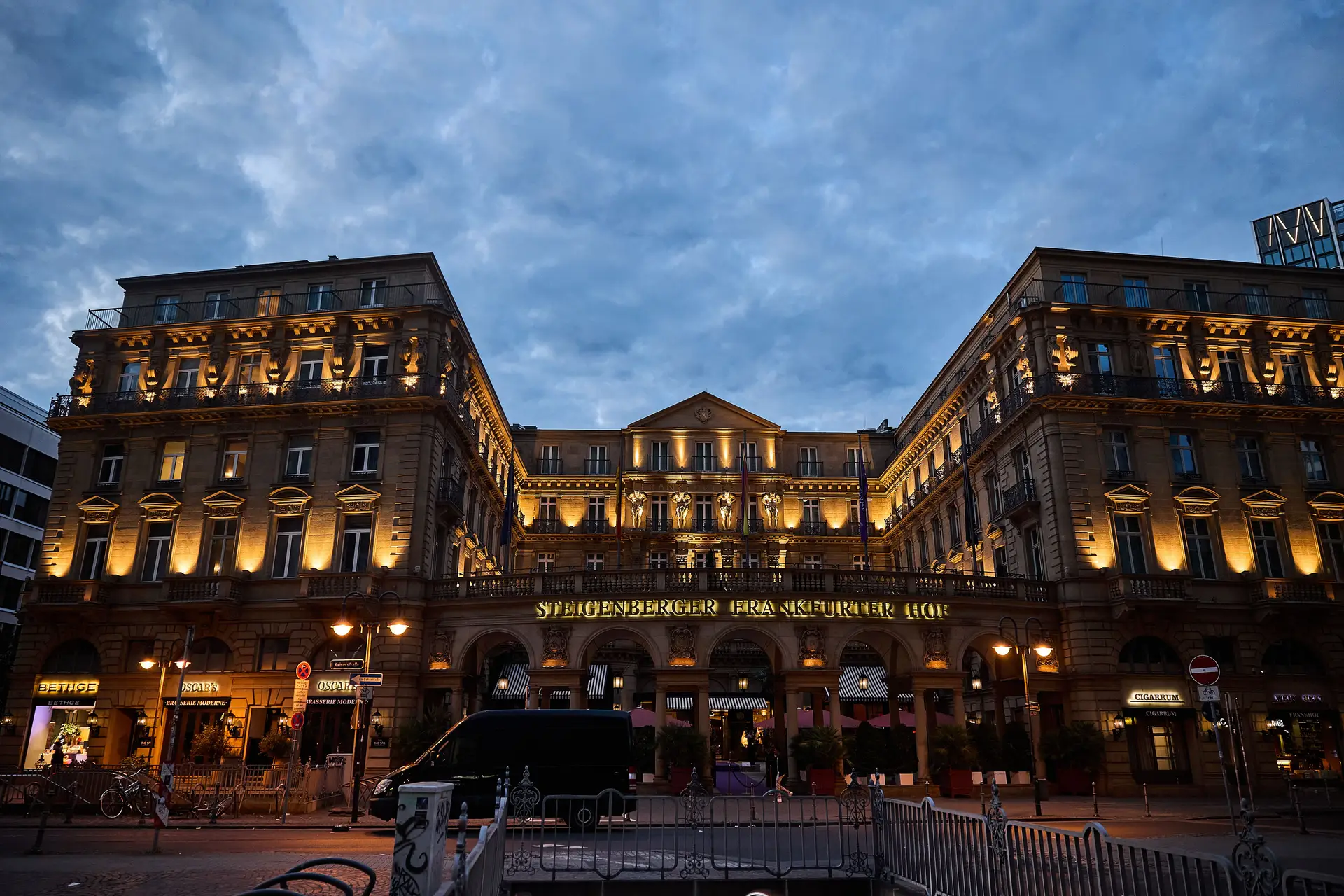 Beneška palača in nočne luči