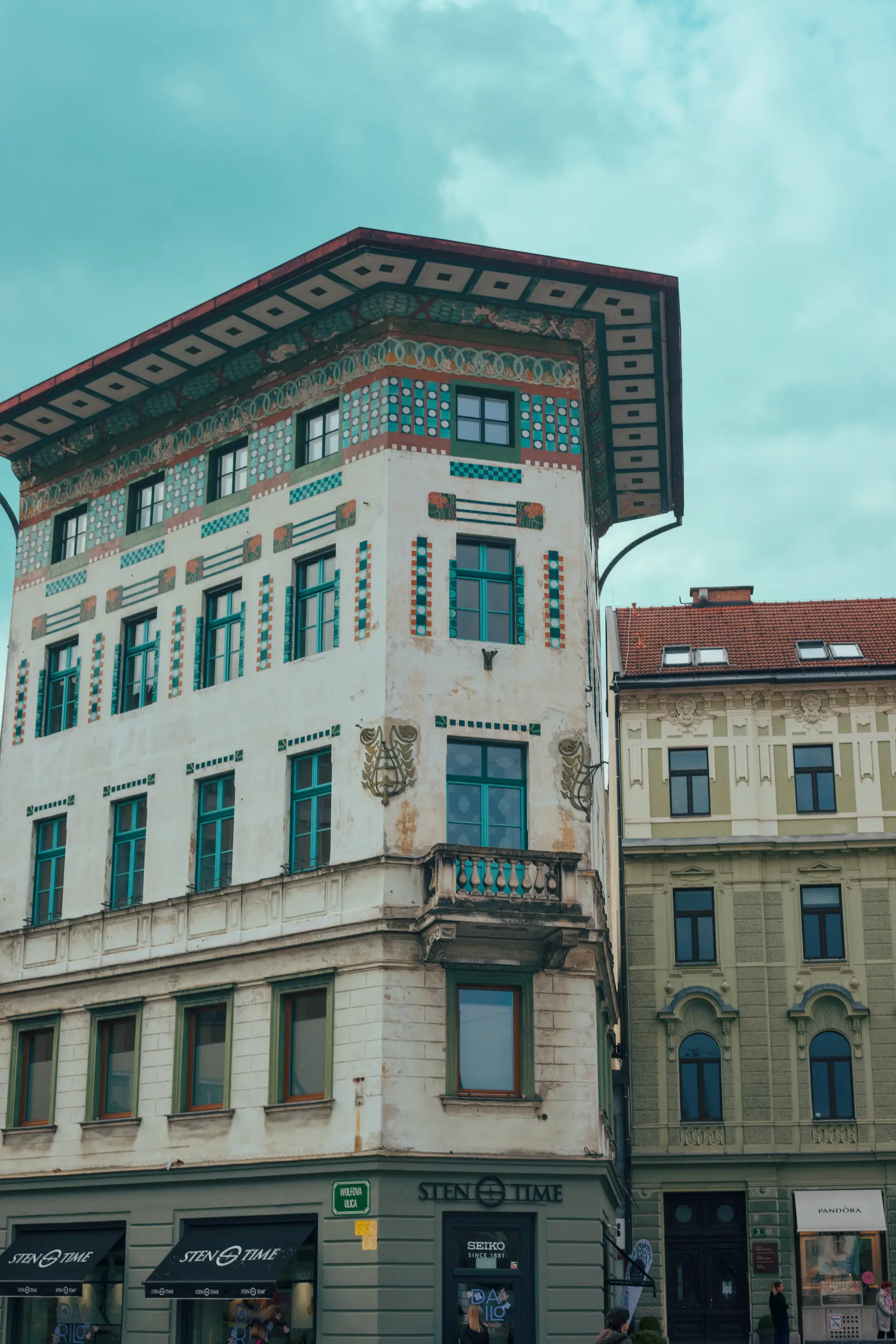 Srednjeevropska arhitektura v Zagrebu